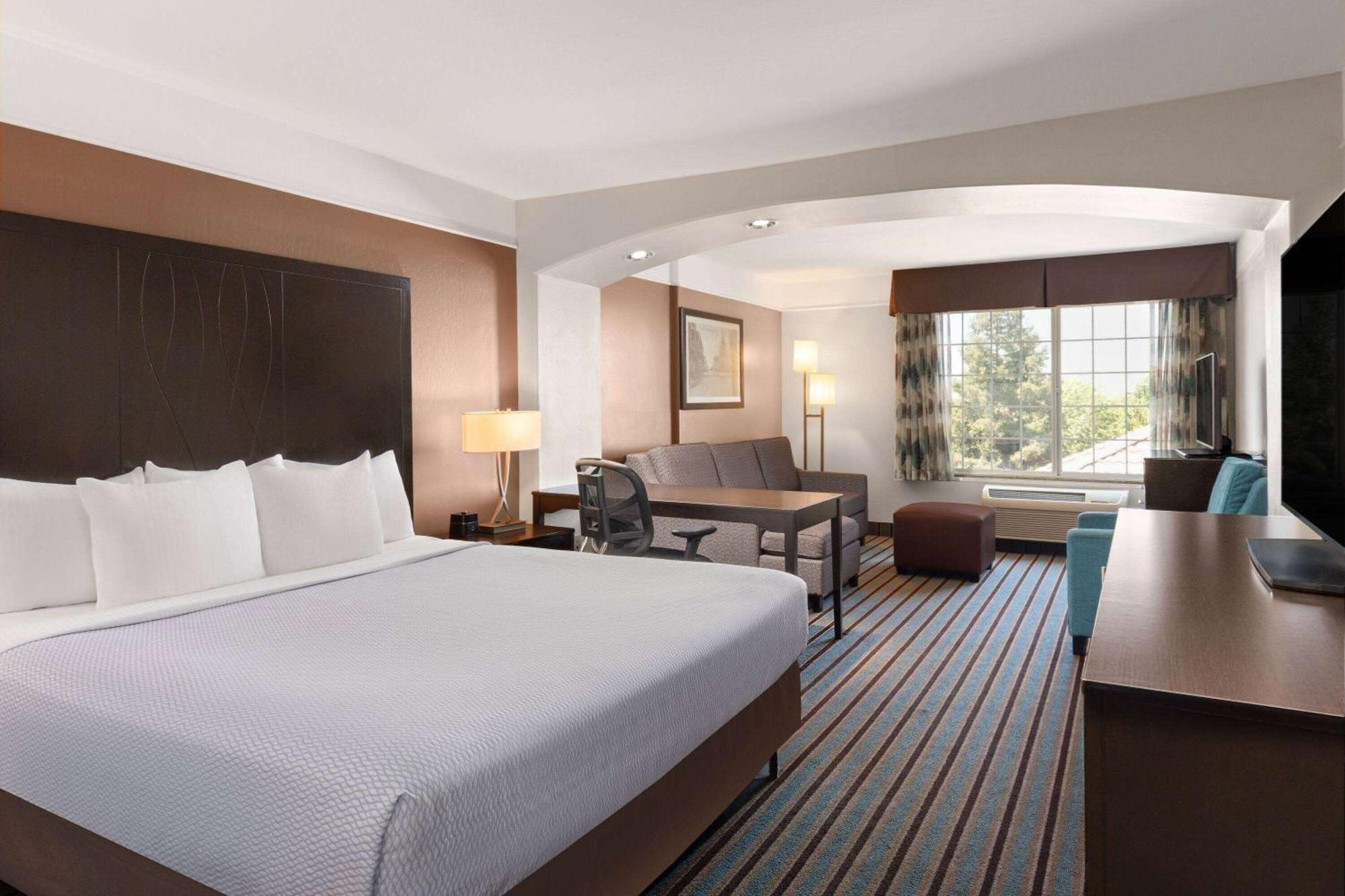 Hotel La Quinta By Wyndham North Bakersfield